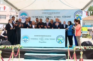 Başkan Büyükkılıç, Pınarbaşı Terminal ve Ticaret Binası temel atma törenine katıldı
