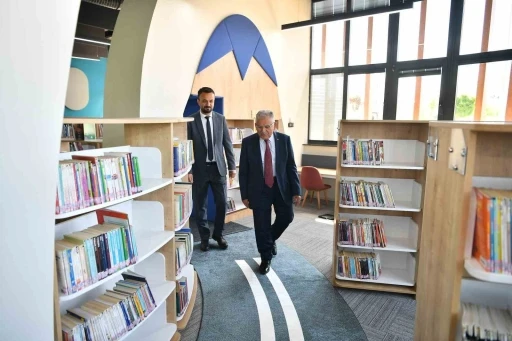 Başkan Büyükkılıç: &quot;Takdire şayan kütüphanemizi Kayseri’mize sunmuş bulunuyoruz&quot;
