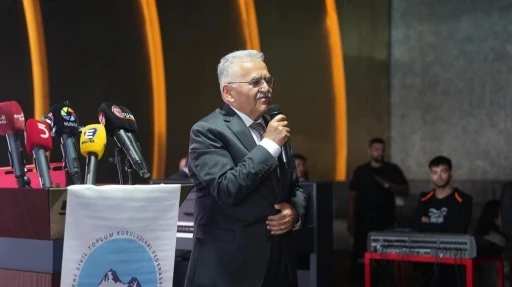 Başkan B&uuml;y&uuml;kkılı&ccedil;&rsquo;tan 8. Kayserililer Zirvesi&rsquo;nde birlik, beraberlik ve dayanışma vurgusu
