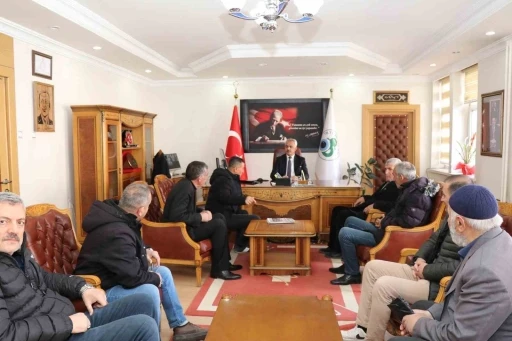 Başkan &Ccedil;elebi vatandaşların sorunlarını dinledi
