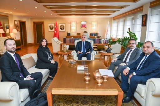 Başkan &Ccedil;er&ccedil;ioğlu, K&uuml;lt&uuml;r ve Turizm Bakanı Ersoy ile g&ouml;r&uuml;şt&uuml;
