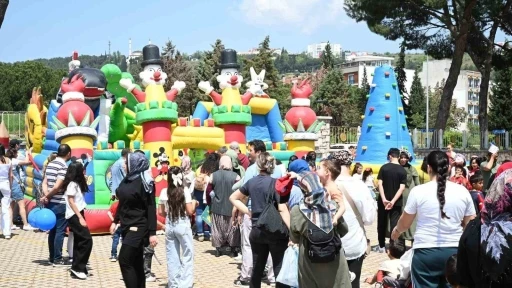 Başkan Çerçioğlu’ndan çocuklara 23 Nisan hediyesi
