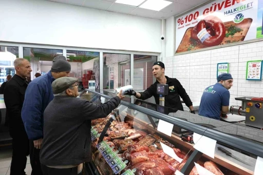Başkan &Ccedil;er&ccedil;ioğlu&rsquo;ndan Ramazan Bayramı &ouml;ncesi Halk Ege Et şubelerinde indirim

