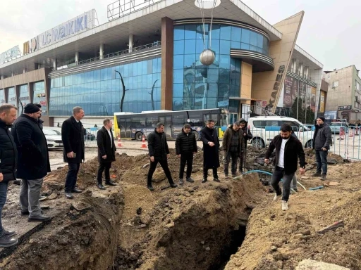 Başkan &Ccedil;etinkaya, altyapı ve &uuml;styapı &ccedil;alışmalarını yerinde inceledi
