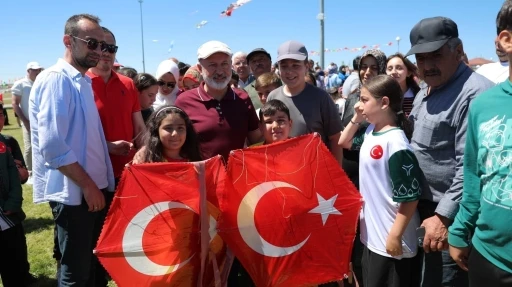 Başkan &Ccedil;olakbayrakdar&rsquo;dan yaz boyunca daha fazla etkinlik m&uuml;jdesi
