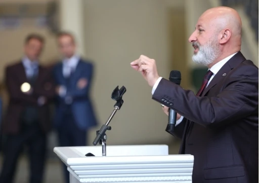 Başkan Çolakbayrakdar: &quot;Belediyede her bir çalışanın sendikası, ‘Ahmet Çolakbayrakdar’dır&quot;
