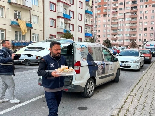 Başkan &Ccedil;olakbayrakdar: "B&uuml;y&uuml;klerimizin hayır dualar, en kıymetli g&uuml;c&uuml;m&uuml;z"
