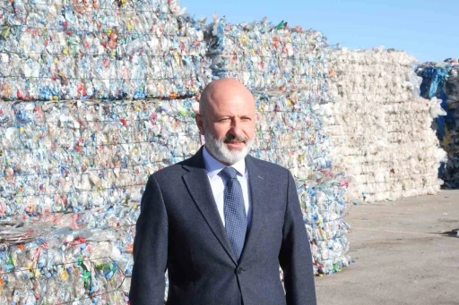 Başkan &Ccedil;olakbayrakdar: "&Ccedil;evreye duyarlı nesiller, g&uuml;&ccedil;l&uuml; yarınların teminatıdır"
