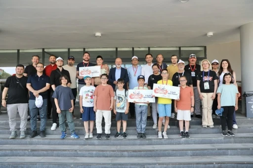 Başkan Çolakbayrakdar: &quot;Çocuklarımızı aileleriyle buluşturacak programları artıracağız&quot;
