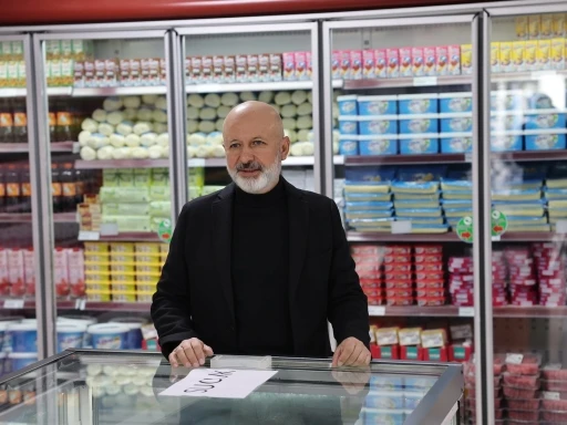 Başkan Çolakbayrakdar, &quot;Her türlü ihtiyaca yanıt veren dost market, yılın 12 ayı hemşehrilerimizin yanında&quot;
