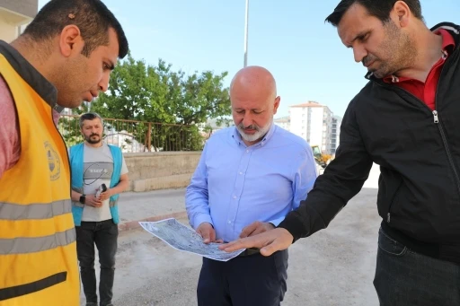 Başkan Çolakbayrakdar: &quot;Huzurlu bir bayram için kadim mahallemizdeki çalışmaları en kısa sürede bitireceğiz&quot;
