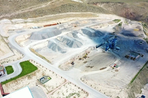 Başkan &Ccedil;olakbayrakdar, "Kendi elektriğimizi &uuml;reterek milli gelire b&uuml;y&uuml;k katkı sağlayacağız"
