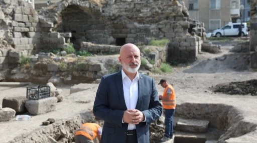 Başkan &Ccedil;olakbayrakdar: "Şehrimizin ilk medresesi, şehir akademisi kimliğiyle yeniden hayat bulacak"
