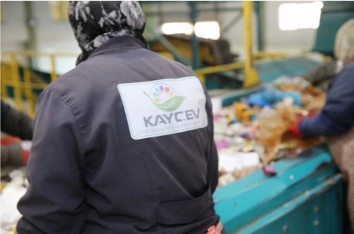 Başkan &Ccedil;olakbayrakdar: "Sıfır atıkla hem &ccedil;evreyi koruyor hem ekonomiye katkı sağlıyoruz"
