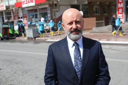Başkan &Ccedil;olakbayrakdar: "Temizlikte de T&uuml;rkiye&rsquo;nin en modern filosu Kocasinan&rsquo;da"
