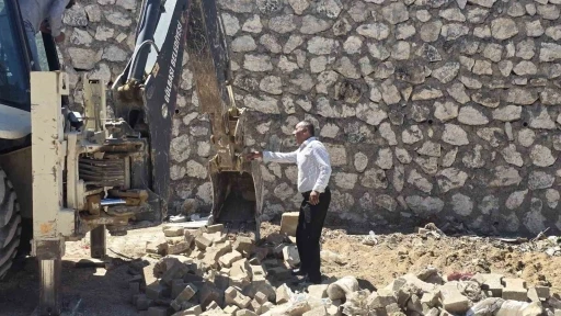 Başkan Coşkun, yeni sanayi sitesindeki tadilat çalışmalarını yerinde inceledi
