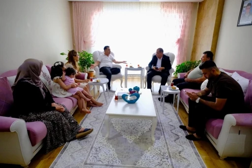 Başkan Dal&rsquo;dan 15 Temmuz şehidinin ailesine ziyaret
