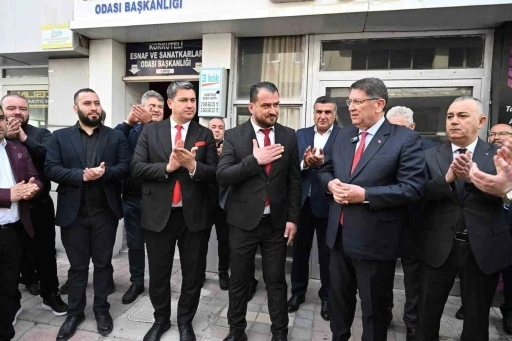 Başkan Dere, oda ziyaretlerine Korkuteli ve Elmalı&rsquo;da devam etti
