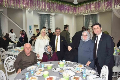Başkan Dinç: &quot;Biz büyük bir aileyiz&quot;
