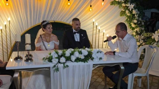 Başkan Doğanca, gen&ccedil; &ccedil;iftlerin nikahını kıydı
