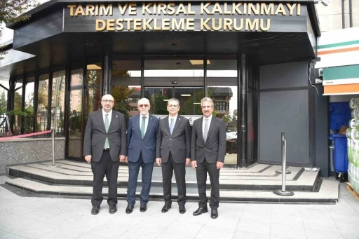 Başkan Dumandağ, &quot;Elazığ için üretmeye, gelişmeye ve ortak akılla çalışmaya devam edeceğiz&quot;

