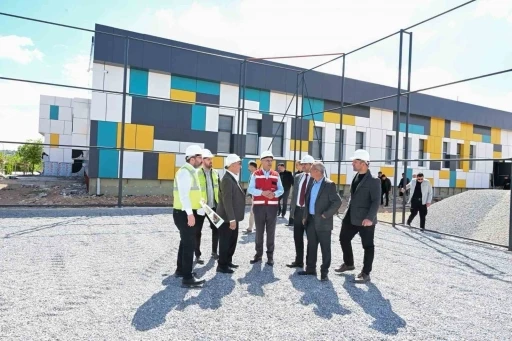 Başkan Er: "&Ccedil;ocuk ve gen&ccedil;lerimiz i&ccedil;in &ouml;nemli yatırımları hayata ge&ccedil;iriyoruz"
