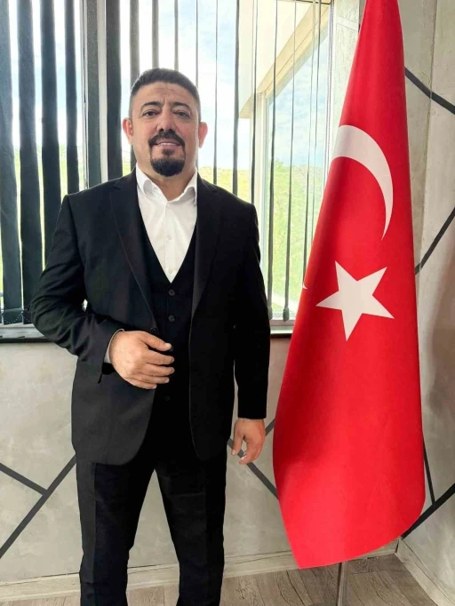 Başkan Erkan: "G&uuml;&ccedil;l&uuml; T&uuml;rkiye&rsquo;nin temeli gen&ccedil;lerdir"
