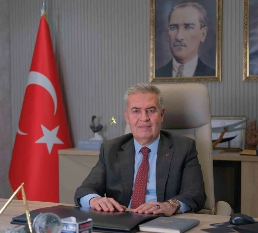 Başkan Erol: "Bayramlar, paylaşmanın, g&ouml;n&uuml;llere dokunmanın en g&uuml;zel vesilesidir"
