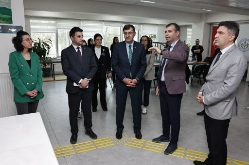 Başkan Eyüp Kahveci’den KSBÜ Engelsiz Yaşam Merkezi’ne destek ziyareti

