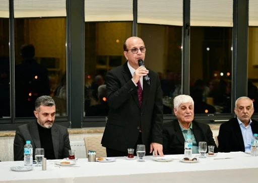 Başkan Ge&ccedil;it, belediye meclis &uuml;yeleriyle &lsquo;vefa&rsquo; iftarında buluştu
