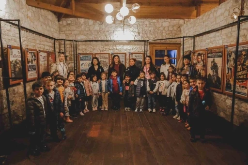 Başkan Gen&ccedil;ay: "Bilgiyle b&uuml;y&uuml;yen nesiller, yarınlarımızın yıldızlarıdır"

