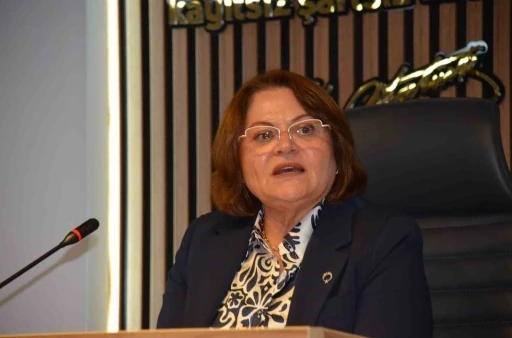 Başkan Gen&ccedil;ay, tezgahlar konusunda konuştu: "Devir ve kiralama yok"
