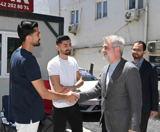 Başkan G&ouml;rgel: "Şehir tarihinin en b&uuml;y&uuml;k asfalt seferberliğine start verdik"
