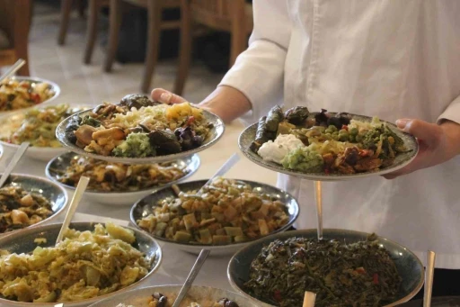 Başkan G&uuml;ler: "Gastronomi ve turizmi &ouml;ne &ccedil;ıkartmak i&ccedil;in kolları sıvadık"
