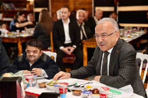 Başkan Güler: &quot;Sadece bir gün değil, her gün sizlerin emrinizdeyiz&quot;
