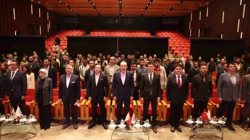 Başkan Gülsoy: &quot;Dijital değişim ve dönüşümün etkilemediği hiçbir nokta kalmadı&quot;
