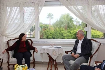 Başkan Gültak’tan emekli öğretmenine vefa

