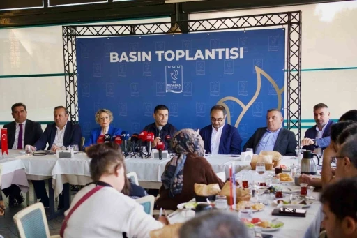 Başkan Günel mezarlık ve ilaçlama hizmetleriyle ilgili konuştu: ’Teklifimizin arkasındayız’
