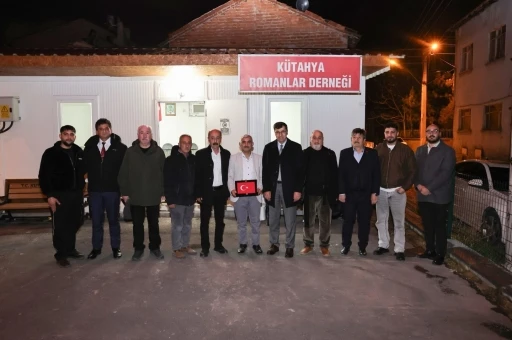 Başkan Kahveci: "Roman kardeşlerimizin neşesi, samimiyeti ve hayata kattığı renk &ccedil;ok kıymetli"
