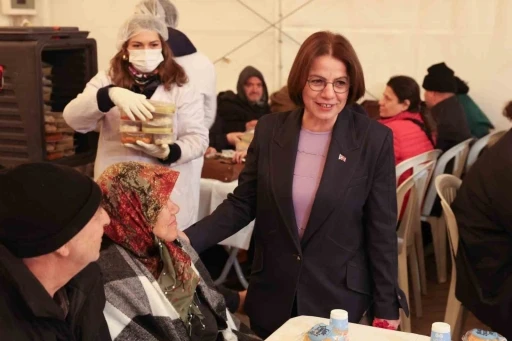 Başkan K&ouml;ymen, Maltepelilerle iftar sofrasında buluştu
