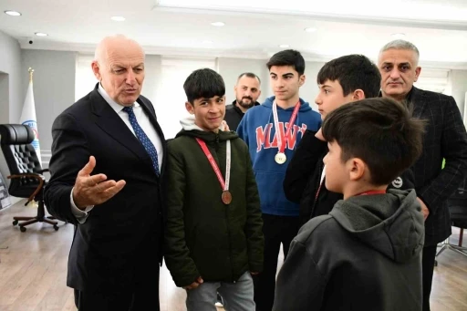 Başkan Kul: &quot;Çabamız şampiyonlar yetiştirmek için&quot;
