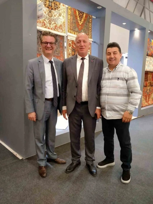 Başkan Kumral&rsquo;dan HOMETEX&rsquo;te Babadağlı firmaları ziyaret etti
