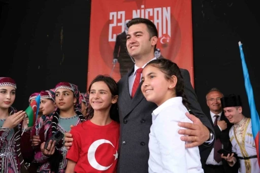 Başkan Mandalinci&rsquo;den 23 Nisan mesajı
