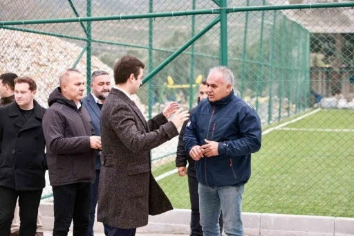 Başkan Mandalinci: "Mahallelerimizin ihtiya&ccedil;larını yerinde tespit ediyoruz"
