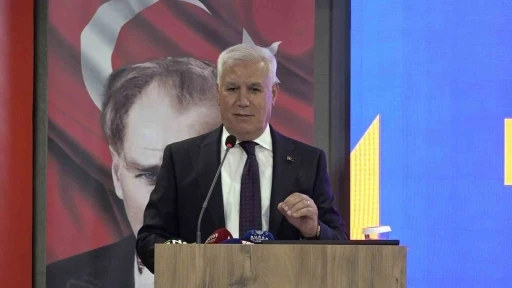Başkan Mustafa Bozbey, Burulaş’taki grev kararına ilişkin konuştu.
