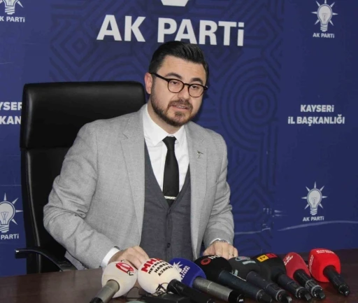 Başkan Okandan: "Kocasinan Bulvarı isminin Elitaş Bulvarı olarak değiştirilmesi kararını Mustafa Elitaş kabul etmedi"
