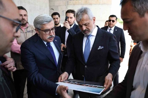 Başkan &Ouml;nt&uuml;rk, Reyhanlı&rsquo;daki otogar projesini inceledi
