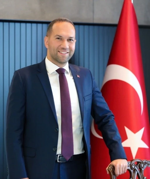 Başkan &Ouml;zdemir: "G&uuml;&ccedil;l&uuml; kadınlar g&uuml;&ccedil;l&uuml; yarınları inşa eder"
