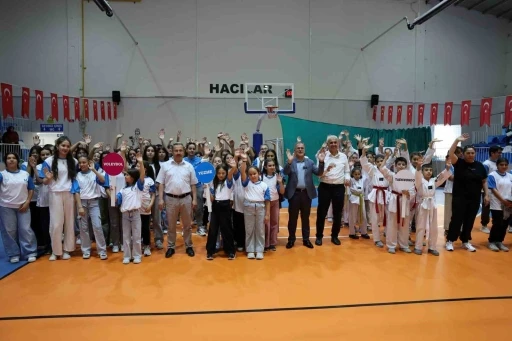 Başkan Özdoğan: &quot;Çocuklarımıza sağlıklı yaşam alışkanlığı kazandırmak önceliğimizdir&quot;

