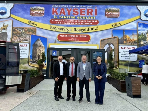 Başkan &Ouml;zdoğan: "Hacılar&rsquo;ımızın değerlerine İstanbul&rsquo;da yoğun ilgi g&ouml;sterildi"
